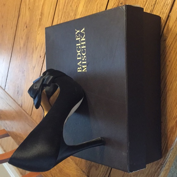 BADGLEY MISCHKA EXCELLENT CONDITION - Picture 4 of 7